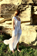 Load image into Gallery viewer, Ivy linen dress