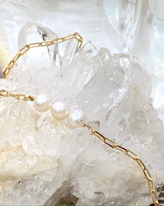 Ella pearl bracelet